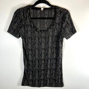 BKE Black Grey Abstract Pattern Short Sleeve Scoop Neck Top women's Size Large
